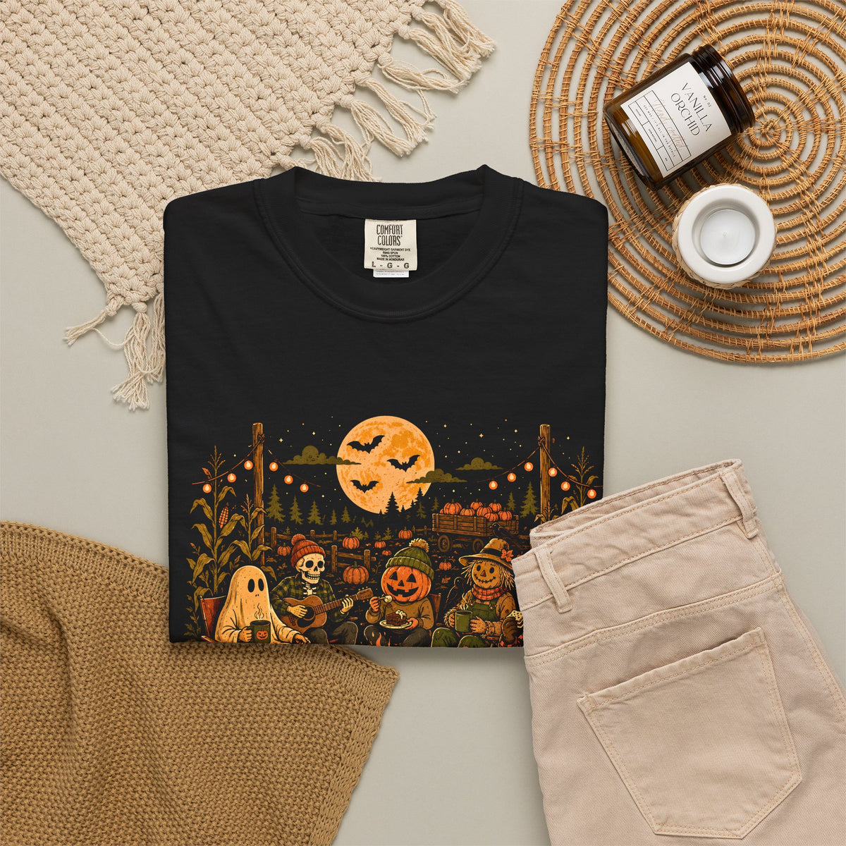 Halloween Campfire Scene T-shirt | Pumpkin, Ghosts, Scarecrow, Jack-O'-Lanterns