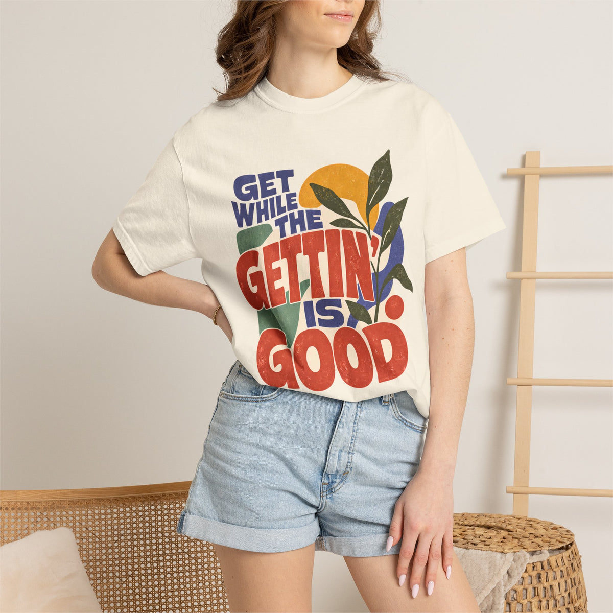 Get While the Gettin Is Good Shirt, Retro Motivational Graphic Tee, Vintage 70s Positive Saying T Shirt, Comfort Colors 1717