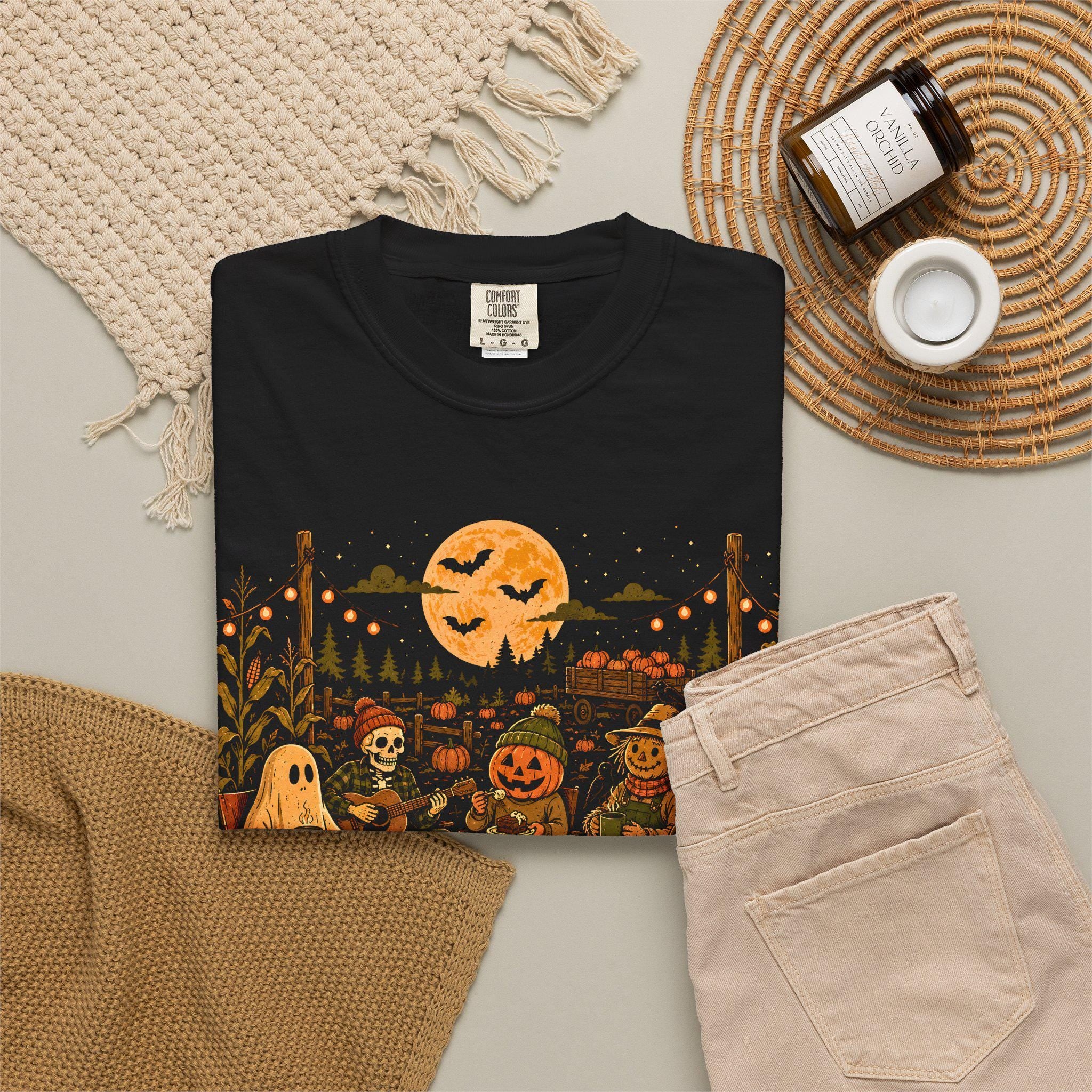 Halloween Campfire Scene T-shirt | Pumpkin, Ghosts, Scarecrow, Jack-O'-Lanterns