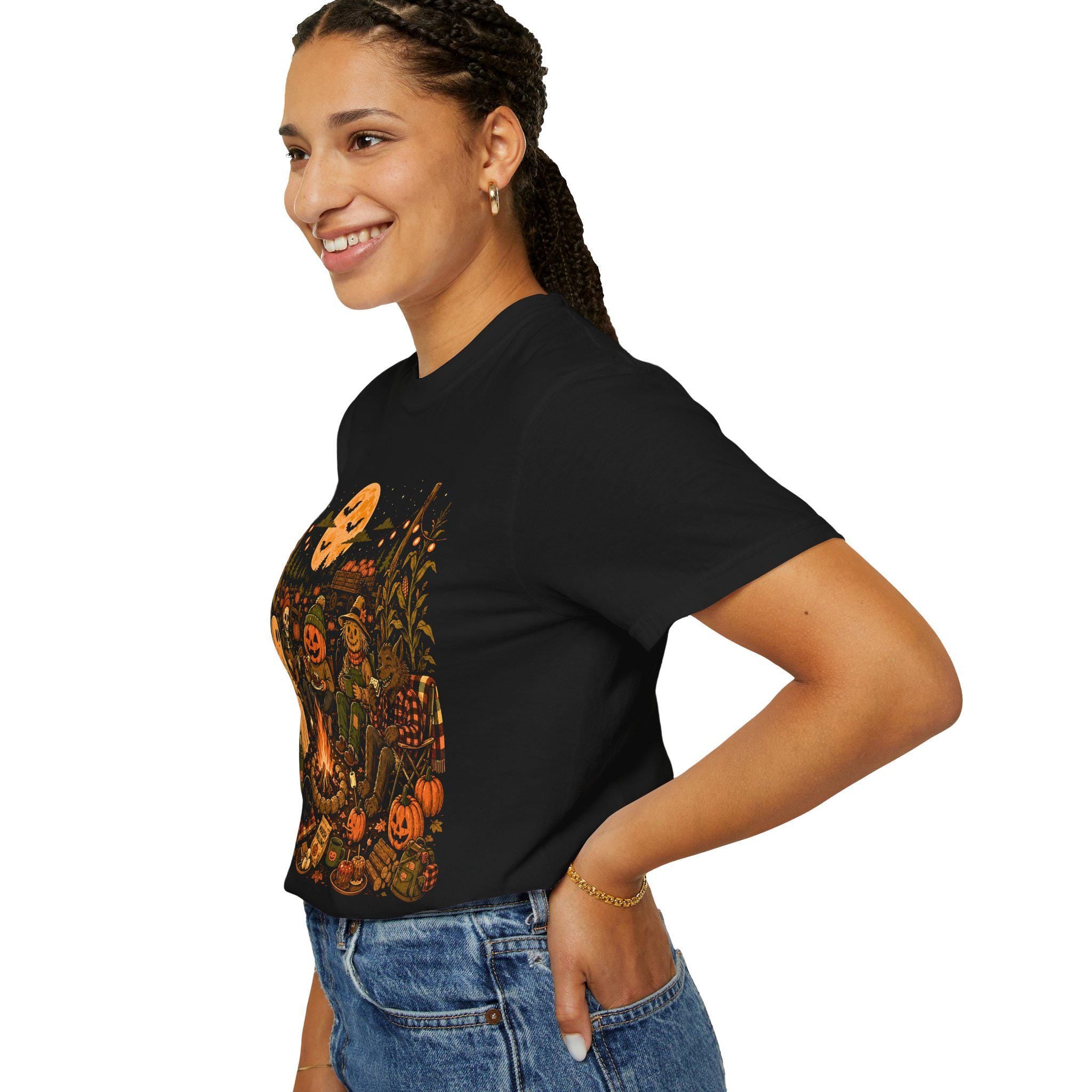 Halloween Campfire Scene T-shirt | Pumpkin, Ghosts, Scarecrow, Jack-O'-Lanterns