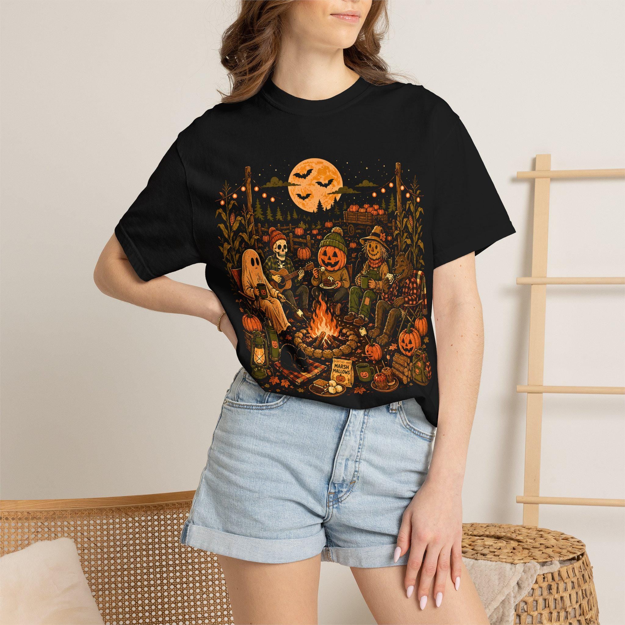 Halloween Campfire Scene T-shirt | Pumpkin, Ghosts, Scarecrow, Jack-O'-Lanterns